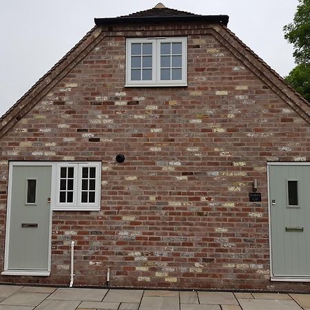 Wistaston Rookery Lodge Apartments מראה חיצוני תמונה